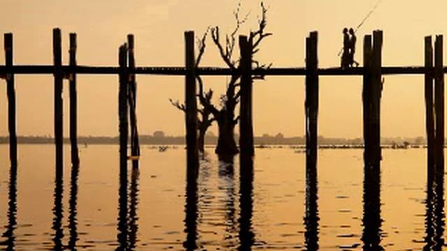 Little Jam Alone in the Desert Hennedy Club mix смотреть онлайн