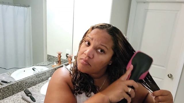 Product Reviewing Revlon's One-Step Hair Dryer & Styler смотреть онлайн