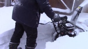 Снегоуборщик Интерскол СМБ 650Э