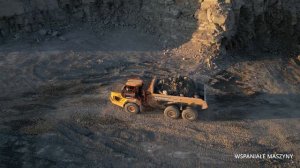 VOLVO loader L350H and VOLVO A60H dump track working together in a cement quary #volvo #volvotrucks