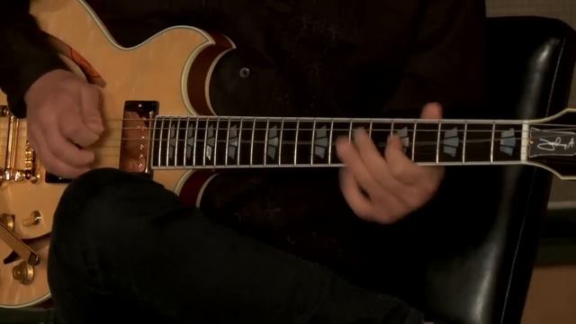 Gibson Custom Shop Johnny A. Signature • SN: JA1020 смотреть онлайн