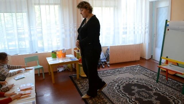 Дидактическая игра "Математический домик", "Разукрась часть пирога" (дроби) смотреть онлайн