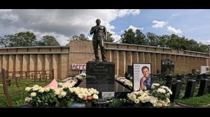 Могила Юры Шатунова. Лето 2024 год.