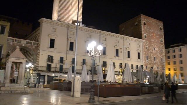 Italia Verona Piazza Delle Erbe смотреть онлайн