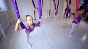 танцевальное выступление в Гамаках дети 7-8 лет