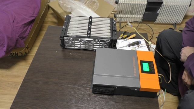 Гибридный инвертор POWMR 3KVA 2400W / Встроенный 80A MPPT / распаковка посылки AliExpress смотреть онлайн