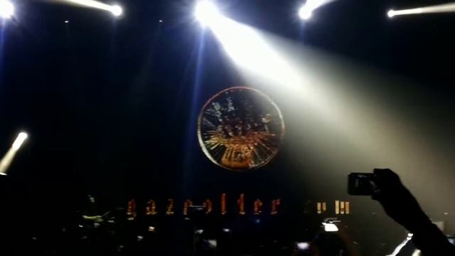 Баста - Выход на сцену ( Вильнюс 2016-02-25) смотреть онлайн