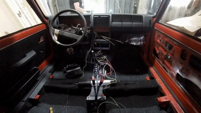 Renault 5 Restoration project - Ep 3 - Interior reassembly смотреть онлайн