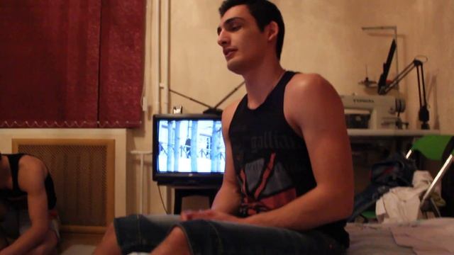 Душевно спел. Помолимся за родителей. Армен)
