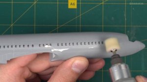 Boeing 737 MAX 8 (Часть 1/3) - Полировка иллюминаторов