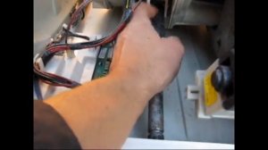 Ремонт и техобслуживание стиральной машины. Замена / установка амортизаторов (виброгасителей)