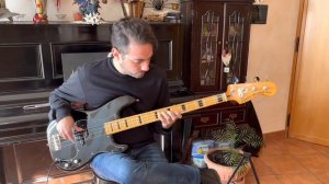 Jackson Five - I Want You Back (bass cover with Squier Precision Classic Vibe 70)