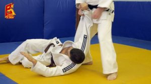 Подсечка в темп шагов. Дзюдо. Okuri ashi barai. Judo.