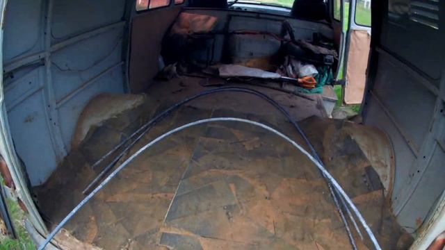 ДОБЫВАЮ МЕТАЛЛОЛОМ КУВАЛДОЙ И ЛОПАТОЙ! Коп металла. смотреть онлайн