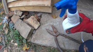 Установка крана на бак горячей воды. Проход трубы сквозь крышу. Экран для печки.