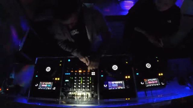 SubVaderz Drum and Bass Livestream Vol. 1 // Grvty B2B Twinox DNB 2020 смотреть онлайн