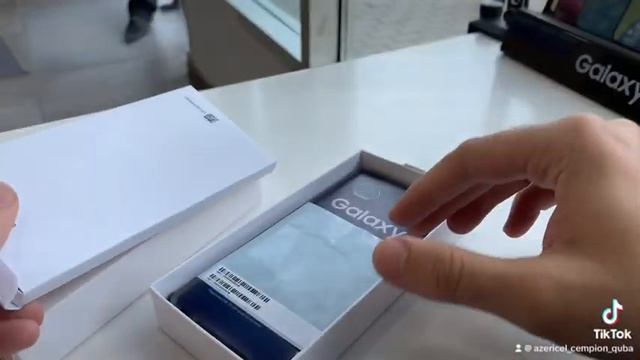 The New Samsung Galaxy A24 Black смотреть онлайн