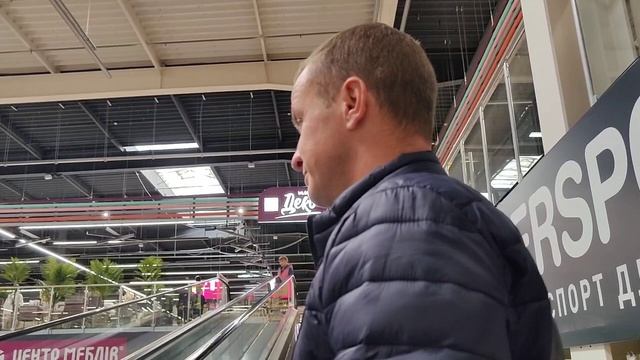 Ругаемся с самого утра ? Кто кого ?! В эпицентр за покупками смотреть онлайн