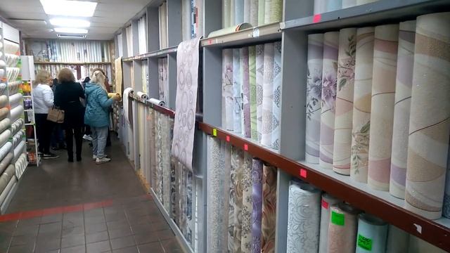 Горловка. Обзор обоев на рынке ,, СМАК". Приехала купить обои ,ведь у меня ремонт. смотреть онлайн