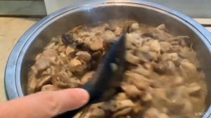 Qaymoqli tovuqli qoziqorin **Tez pishar mazali taom**😋😋😋😋
