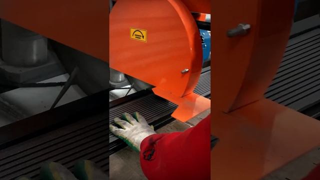 Террасная доска из ДПК производителя WOODGRAND