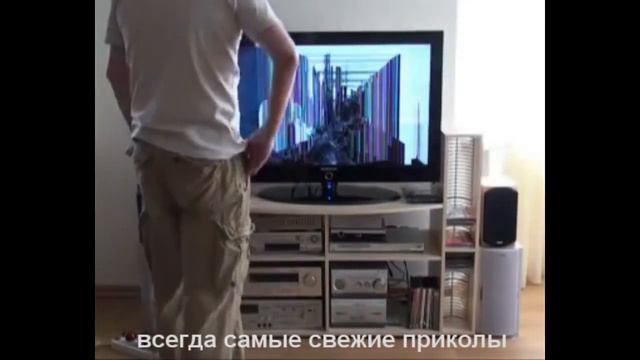 Молодец сынок! Трёхочковый! )))