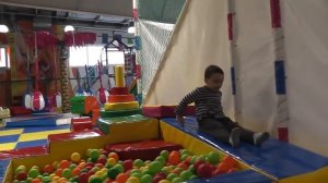 ✌ VLOG ДРЦ Горки Батуты Игровые автоматы | Kids Playground in Tavriya V Store