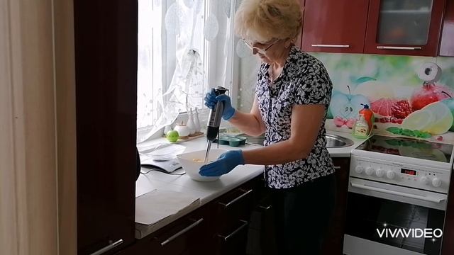 Творожная запеканка из замороженного творога.