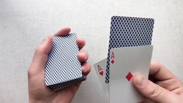 Фокус ДЕЖАВЮ - карты ДВАЖДЫ меняются местами! | Обучение Кардистри смотреть онлайн