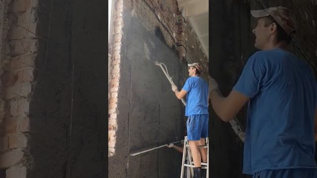 Цементно-известковая штукатурка  механизированным способом