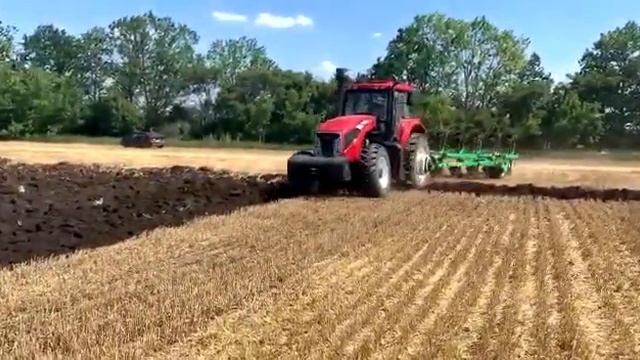 ПАХАТЬ проще чем РУКАМИ МАХАТЬ, когда используется трактор YTO 2204 смотреть онлайн