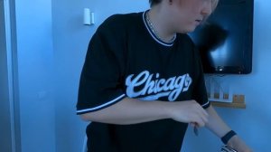 ВТЫКАЮ ВИЛКУ В ПАРНЯ 24 ЧАСА ПРАНК