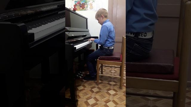 1. Л.Миклашевский   СОНАТИНА (1 часть) 2. Б.Берлин "Игра в классики" ( Hop-Scotch)
