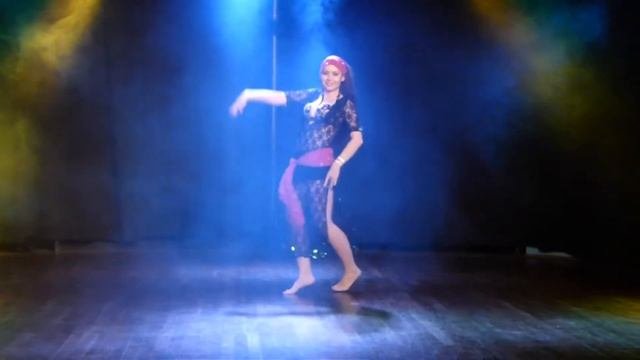 Latifa Dancing To Accordion Beledi
