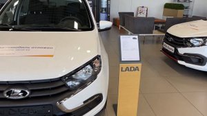 Сколько стоит упрощенная Lada Granta в автосалоне