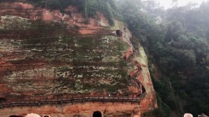 UNESCO  Carved In Mountain - Leshan Giant Buddha