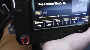 Установка магнитолы RCD330+ в Skoda Rapid, краткий обзор интерфейс и функций