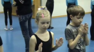 Занятие по актерскому мастерству (младшая группа театра танца Юнона).