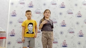 как научиться ходить на руках за 5 минут ((ПОДПИШИСЬ))