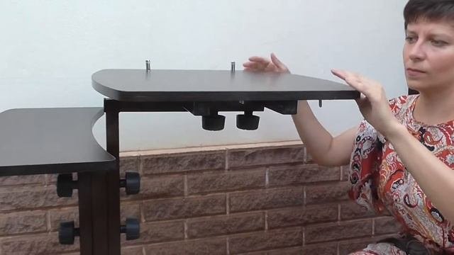 Столик для ноутбука и презентаций  СН24
