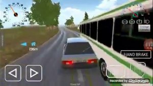 Машина гоняет по городу и по деревне.