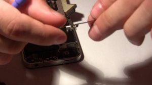 Как разобрать айфон 4