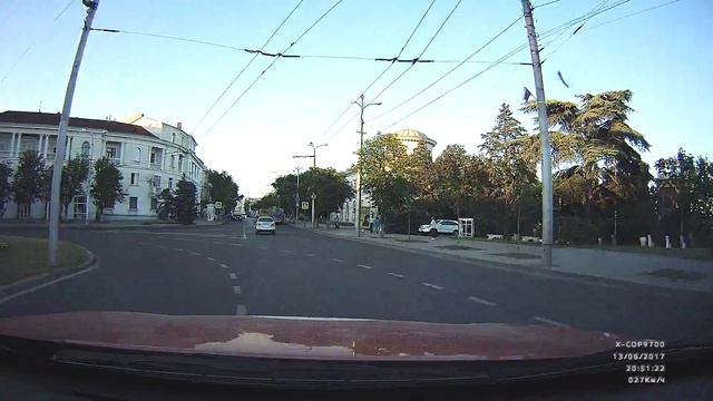 По улицам Севастополя смотреть онлайн