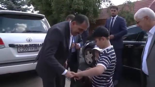 Юнус-Бек Евкуров поздравляе жителей РИ с праздником Мархаш смотреть онлайн