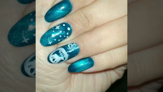 Ногти овал, кошачий глаз от vogue, рисунок олень акриловой пудрой)Новогоднее настроение) гель лак смотреть онлайн