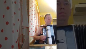 Миллион алых роз на баяне