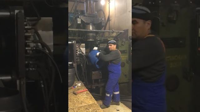 Производство пластиковых бочек