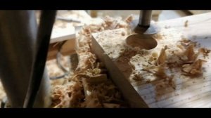 РАЗДЕЛОЧНАЯ ДОСКА ИЗ ЦЕЛЬНОГО КУСКА ДУБА