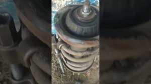 Опоры амортизаторов Ruvile на Опель Омега Б никогда не покупайте. Opel omega B shock absorber supp
