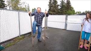 Хотите вспомнить детство? Сделайте ходули своими руками. Полезные Самоделки. Рекомендую!